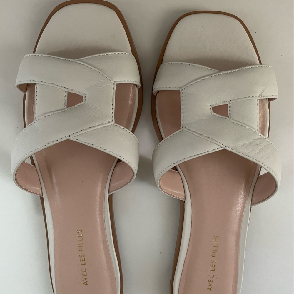 Avec Les Filles | Blaye Flat Sandals | 7.5 | Off White